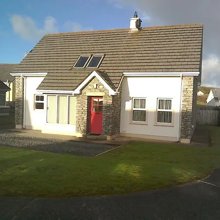Holiday home Pollan Reach